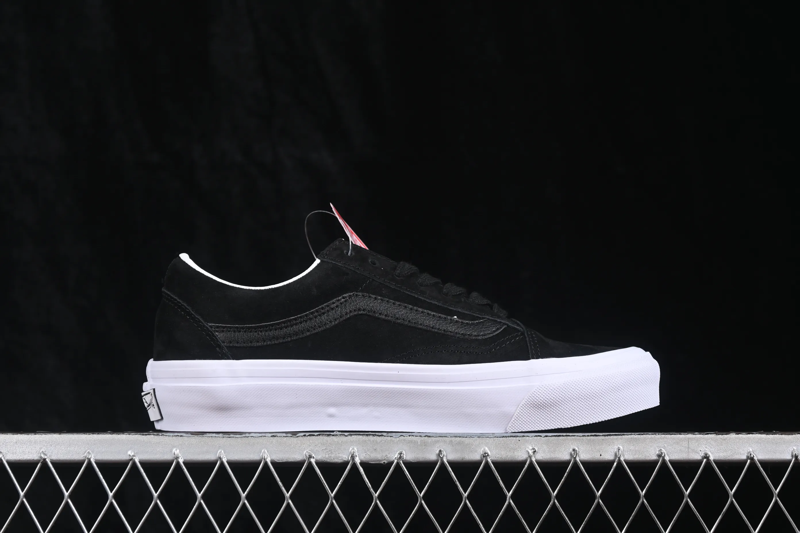 All categories Vans Vans series Vans Low Vans low top Vans Old Skool 36 Vans high-end branch low-end casual skateboard shoes VN000D9DCJJ